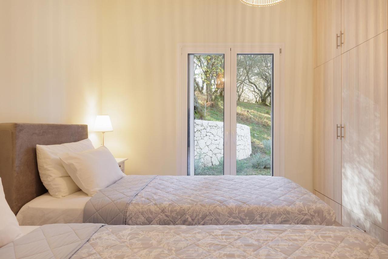 Villa Breeze & Villa Coco By Konnect, Avlaki Beach Кассиопи Экстерьер фото
