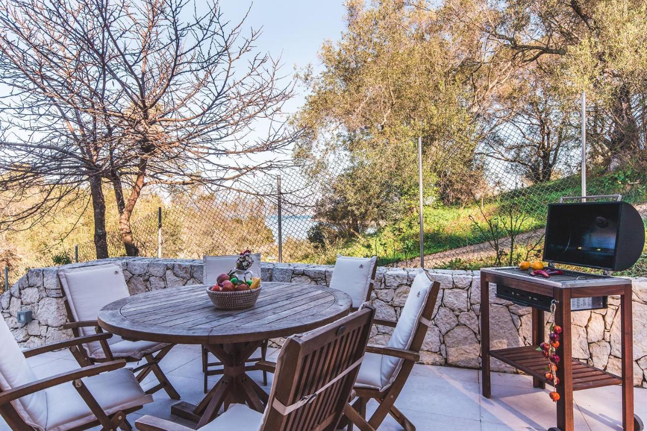 Villa Breeze & Villa Coco By Konnect, Avlaki Beach Кассиопи Экстерьер фото